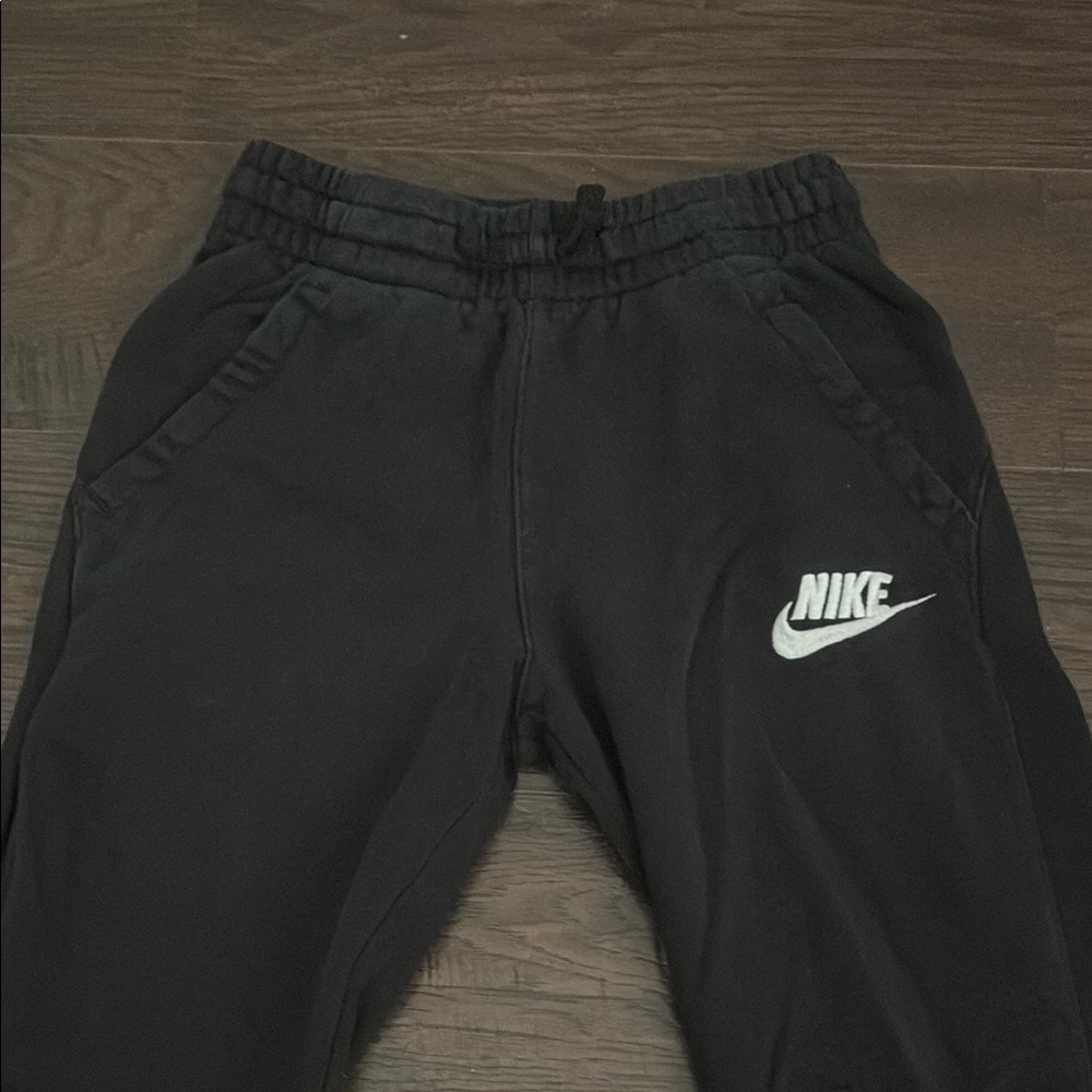 Nike Black Sweatpants Comfortable Athletic Joggers